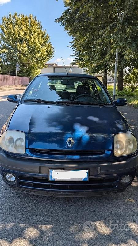 Usata Renault Clio II 2001 Blu