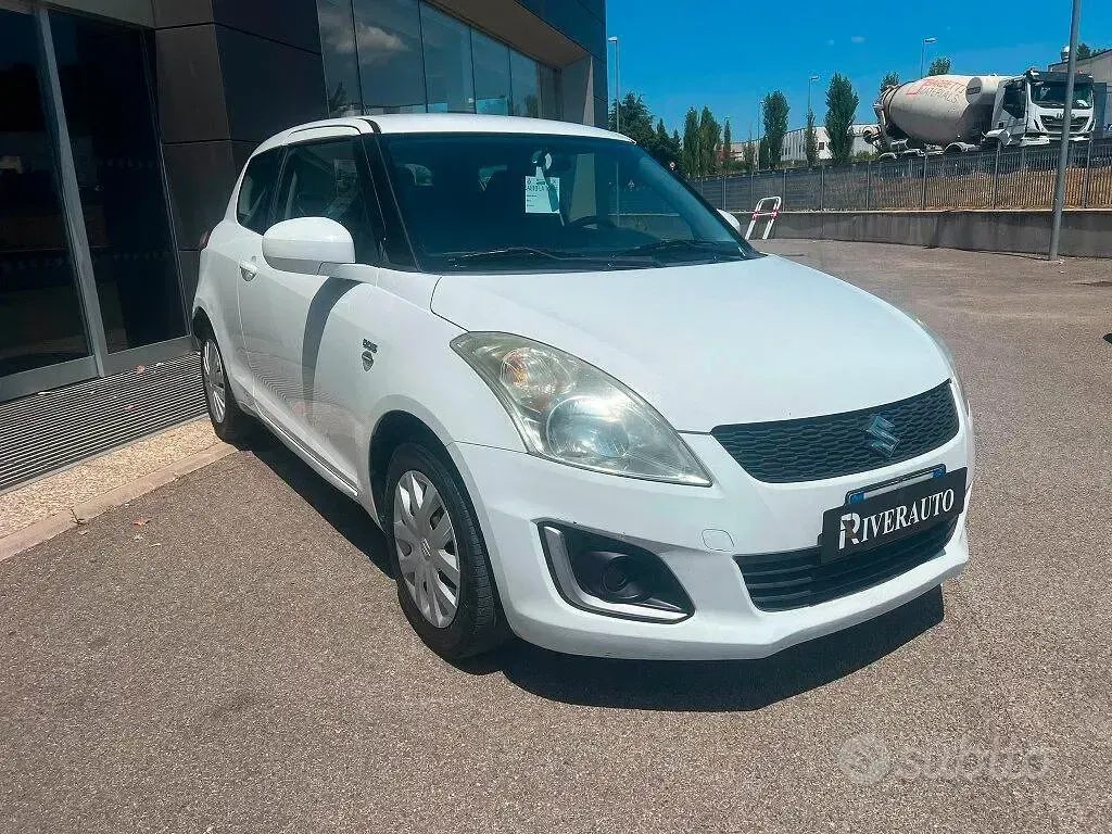 Usata Suzuki Swift 75 CV (55 kW) 2014 Bianco Utilitaria