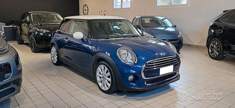Usata Mini Cooper D Business 116 CV (85 kW) 2014 Blu Utilitaria