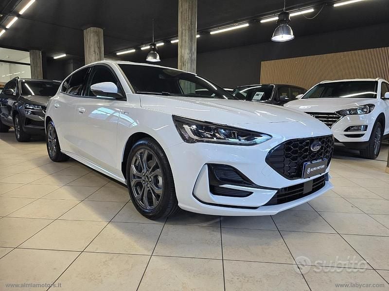 Nuova Ford Focus ST 125 CV (91 kW) 2025 Bianco Berlina