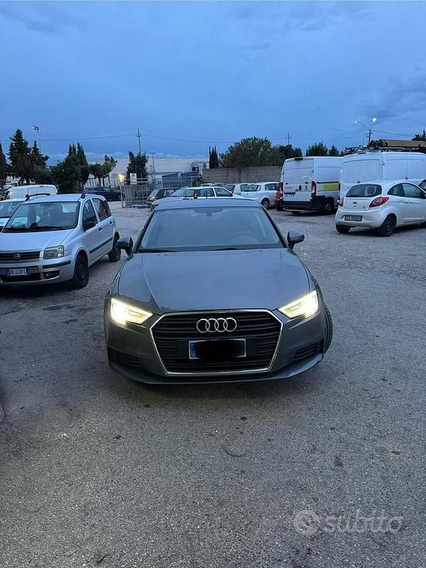 Usata Audi A3 Sportback 2019 Grigio Utilitaria