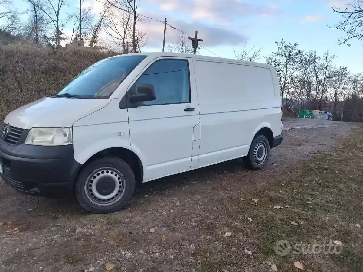 Usata VW Transporter 131 CV (96 kW) 2008 Bianco Furgone