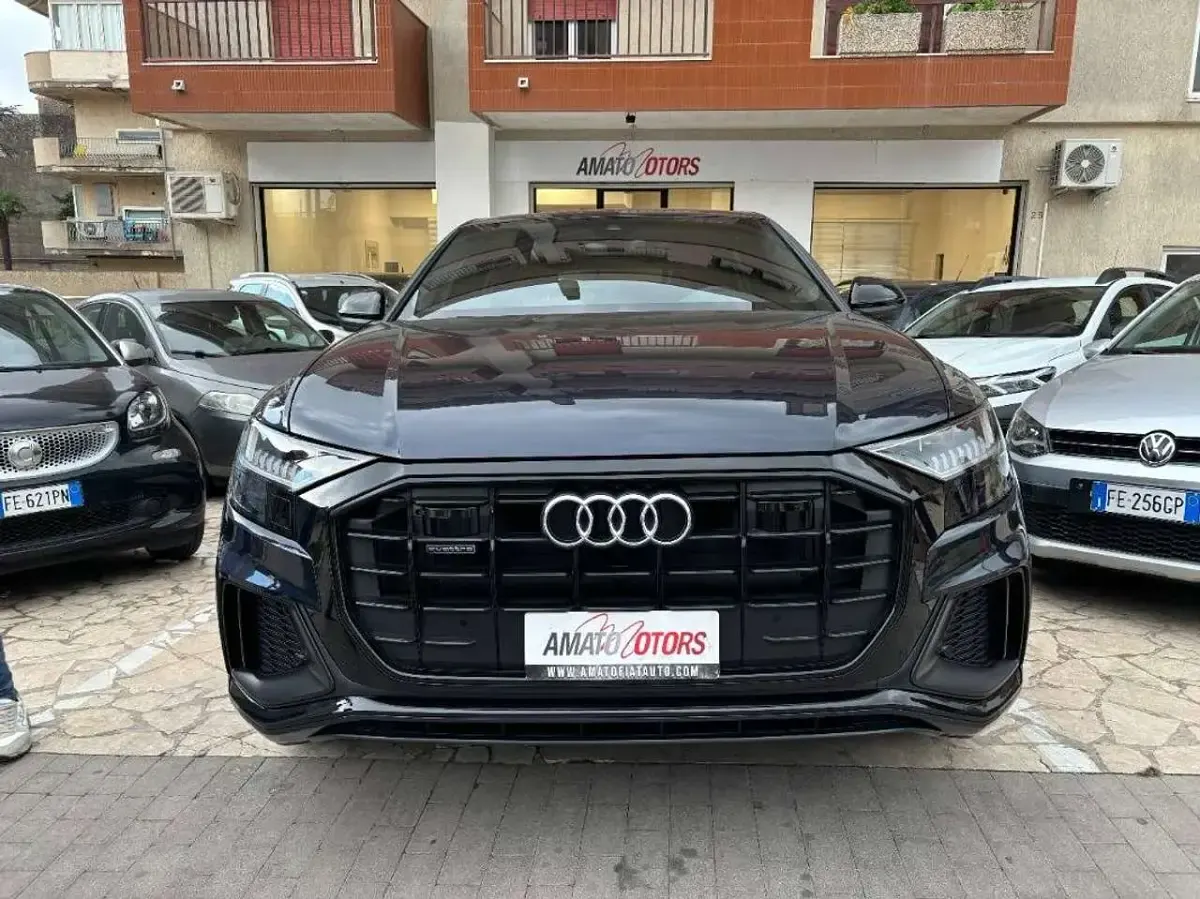 Usata Audi Q8 Sport 286 CV (210 kW) 2023 Nero SUV