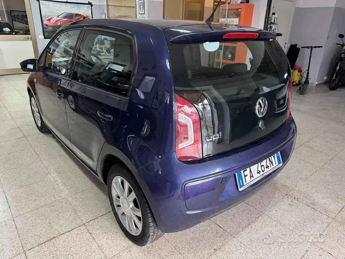 Usata VW up! CLUB 60 CV (44 kW) 2015 Blu Utilitaria