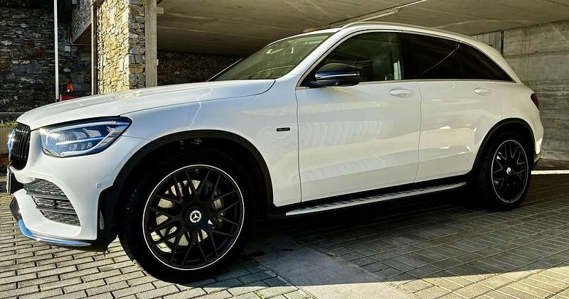 Usata Mercedes GLC300e Premium Plus 306 CV (225 kW) 2021 SUV