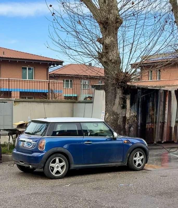 Usata Mini ONE 90 CV (66 kW) 2008 Utilitaria