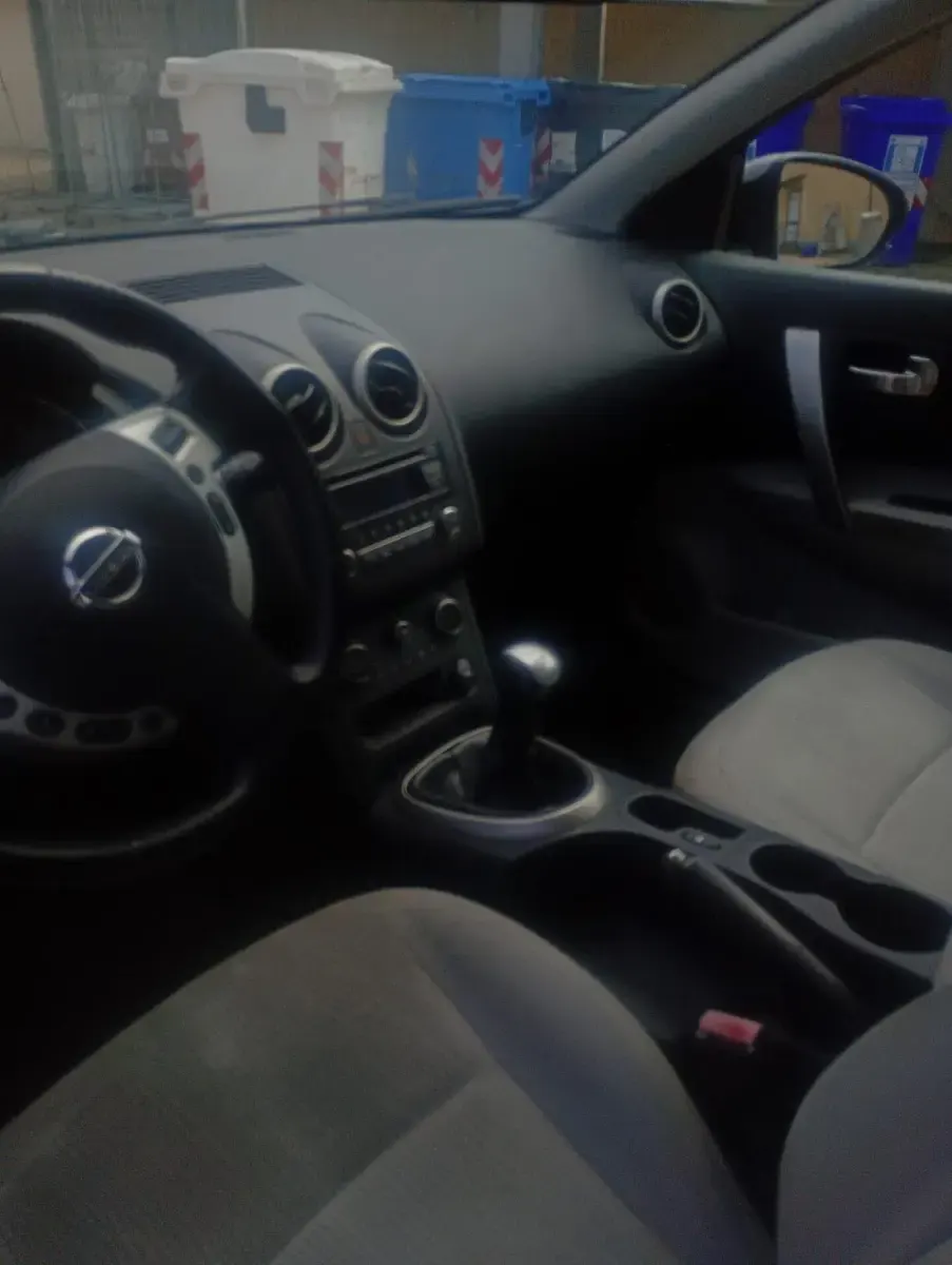 Usata Nissan Qashqai Tekna 117 CV (86 kW) 2012 Grigio SUV