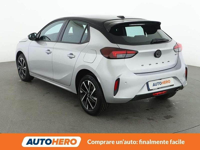 Usata Opel Corsa 101 CV (74 kW) 2025 Argento Utilitaria