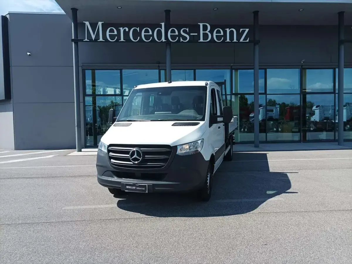 Usata Mercedes Sprinter 170 CV (125 kW) 2024 Bianco artico Furgone