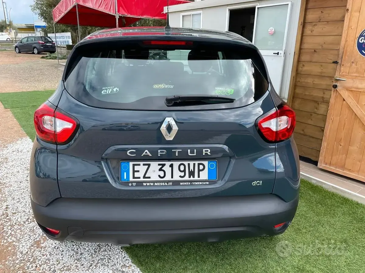 Usata Renault Captur 90 CV (66 kW) 2014 Blu/azzurro SUV