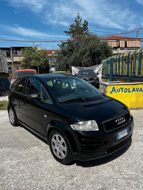 Usata Audi A2 Comfort 75 CV (55 kW) 2001 Nero Utilitaria