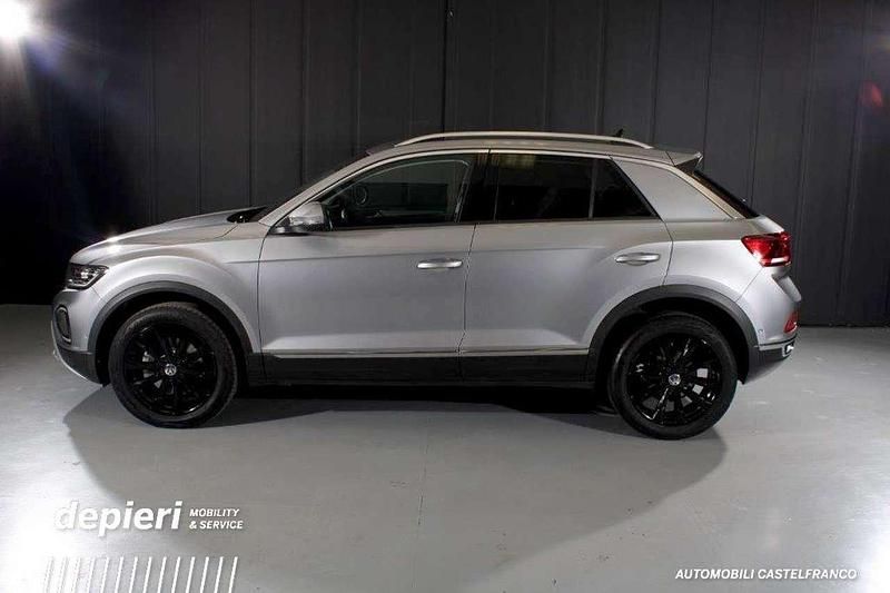 Usata VW T-Roc Style 150 CV (110 kW) 2024 Argento SUV