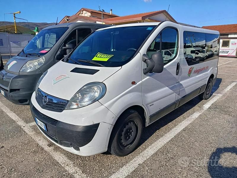 Usata Opel Vivaro 2009 Bianco Monovolume