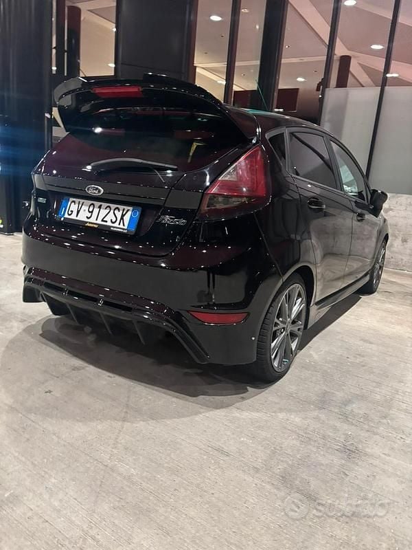 Usata Ford Fiesta ST-Line 2016 Nero Utilitaria