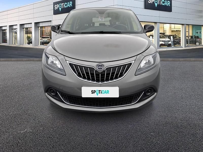 Usata Lancia Ypsilon 69 CV (50 kW) 2024 Grigio Utilitaria