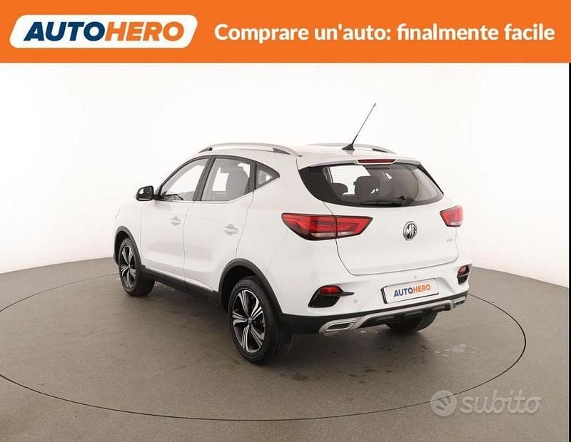 Usata MG ZS Comfort 106 CV (77 kW) 2024 Bianco SUV