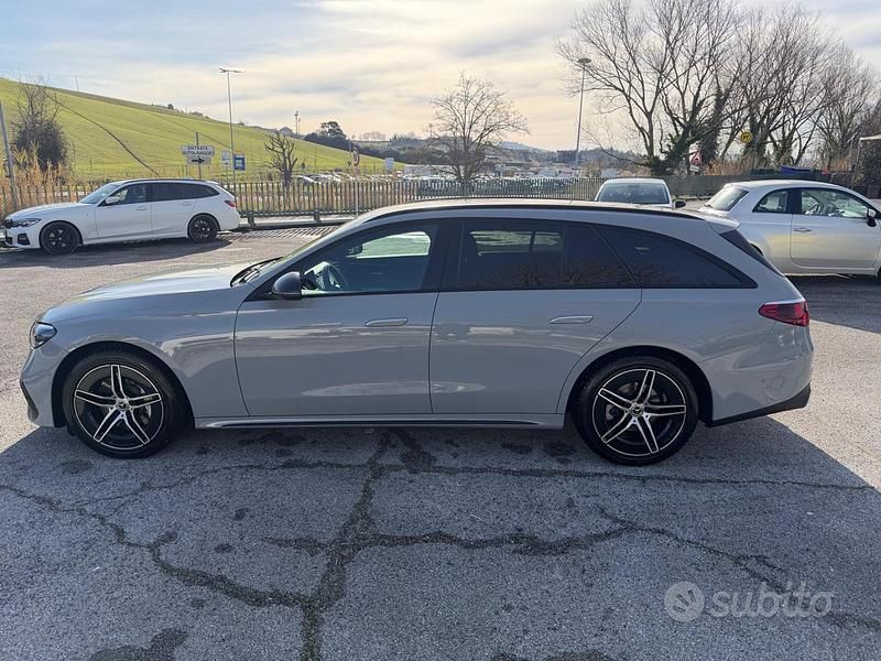 Gebraucht Mercedes E220 197 PS (144 kW) 2024 Grau Kombi