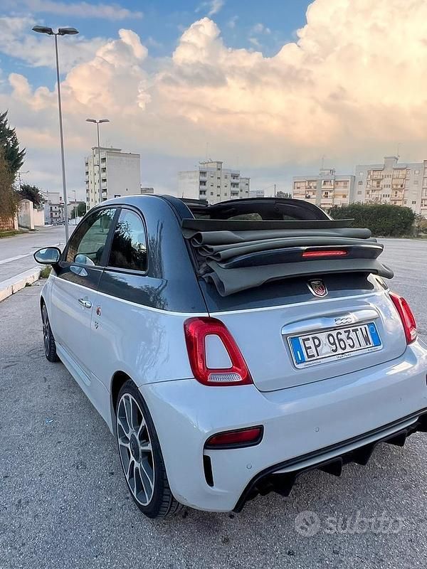 Usata Abarth 595 200 CV (147 kW) 2022 Grigio Cabrio
