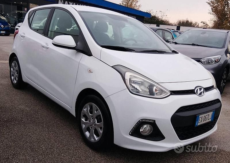 Usata Hyundai i10 66 CV (48 kW) 2014 Bianco Utilitaria