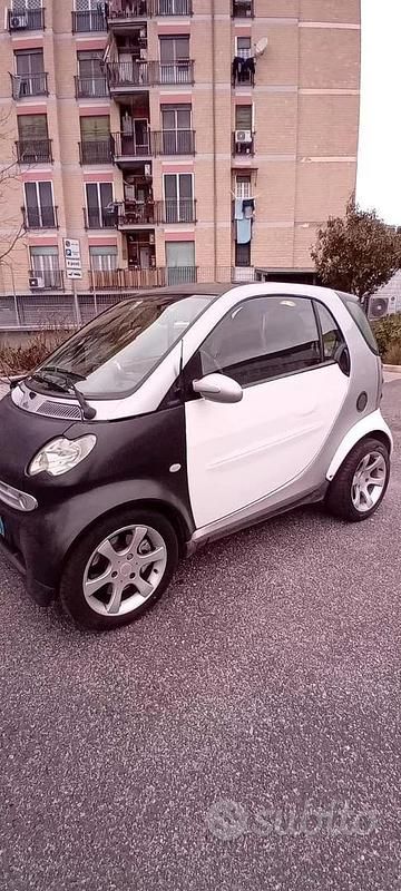 Usata Smart ForTwo Coupé 61 CV (44 kW) 2003 Bianco Coupé