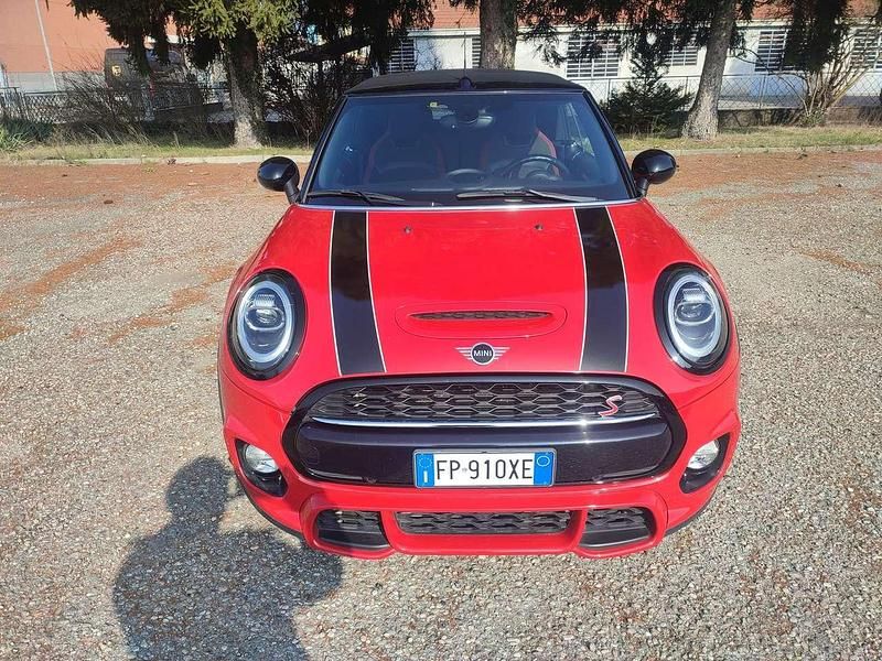 Usata Mini Cooper SD Hype 170 CV (125 kW) 2018 Rosso Utilitaria