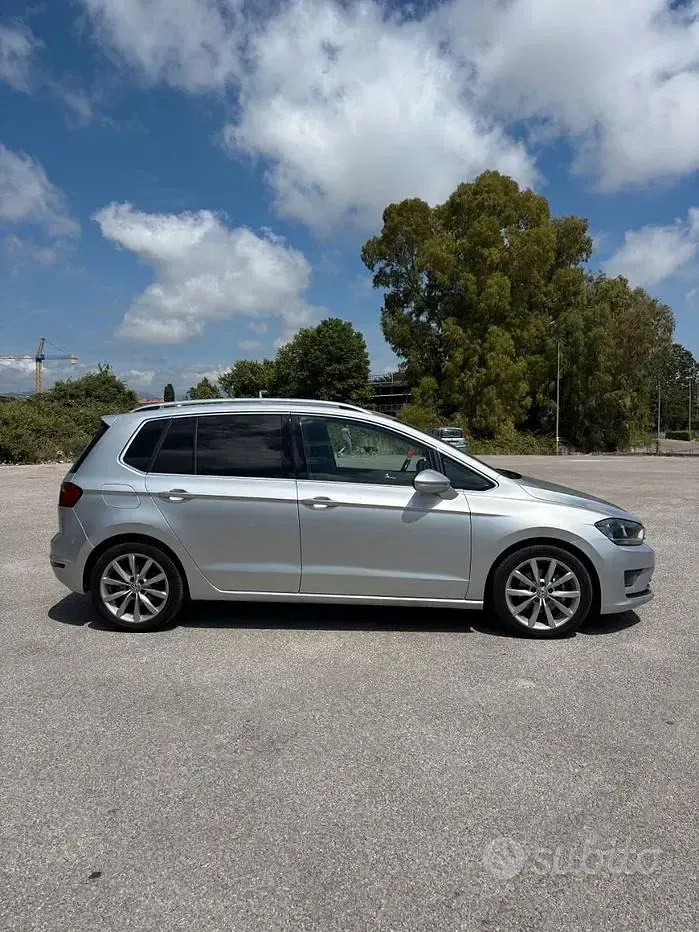 Usata VW Golf Sportsvan 116 CV (85 kW) 2017 Grigio Monovolume