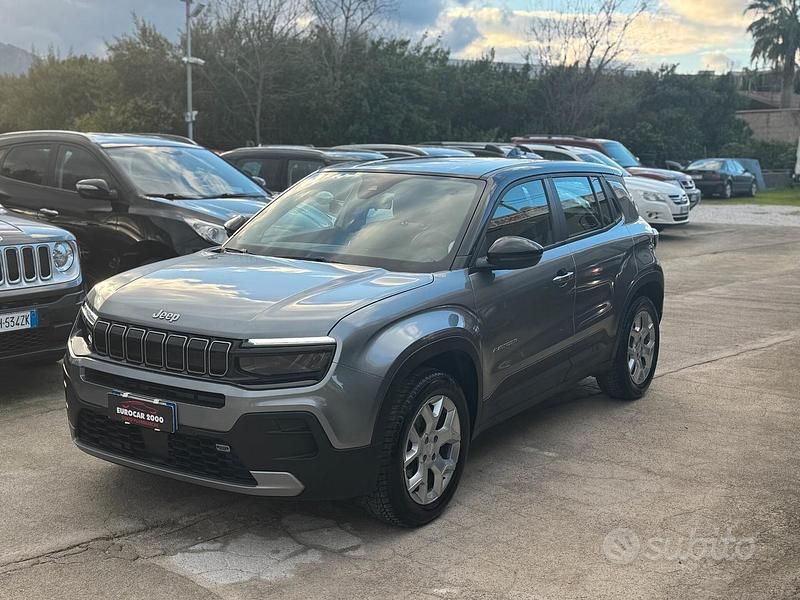 Usata Jeep Avenger Summit 100 CV (73 kW) 2023 Grigio SUV