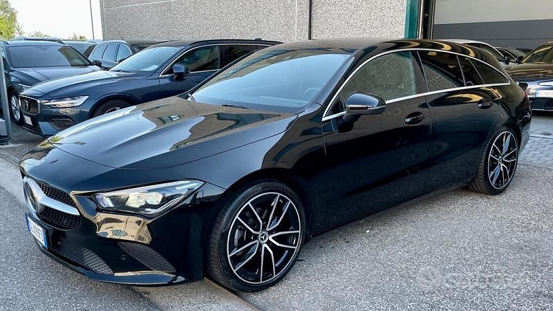 Usata Mercedes CLA180 Premium 116 CV (85 kW) 2022 Nero Berlina