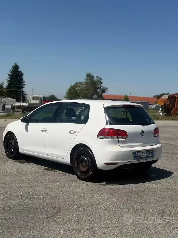 Usado VW Golf VI United 80 CV (58 kW) 2011 Blanco Utilitario