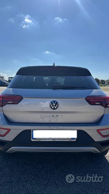 Usata VW T-Roc Sportline 150 CV (110 kW) 2024 Argento SUV