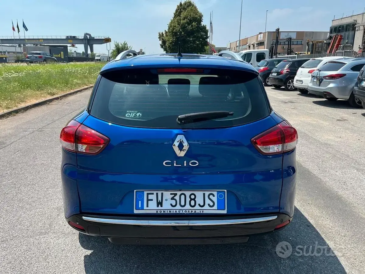 Usata Renault Clio 90 CV (66 kW) 2019 Blu Station wagon