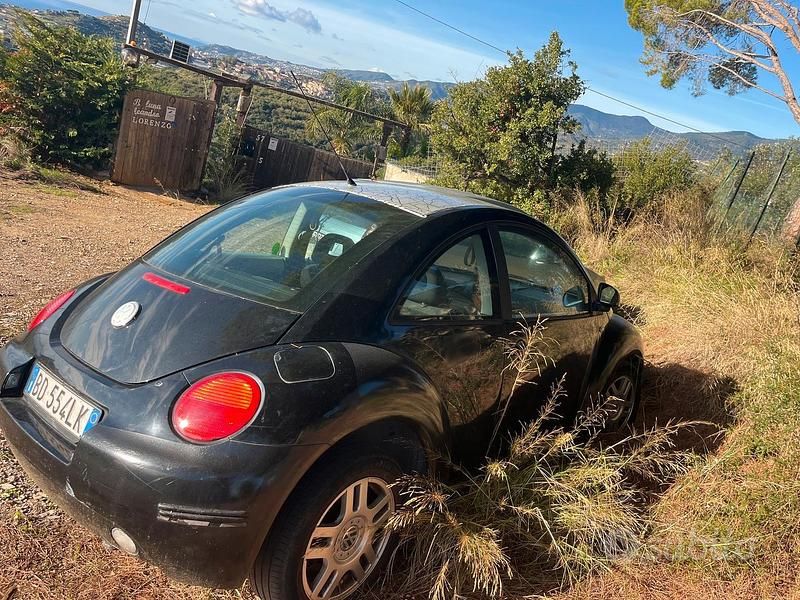 Usata VW New Beetle 2000 Nero Utilitaria