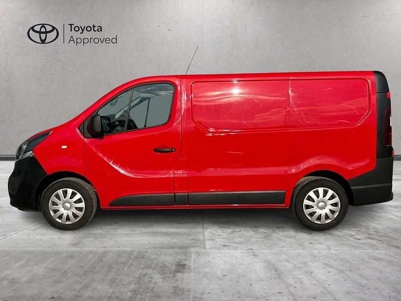 Usata Opel Vivaro Edition 120 CV (88 kW) 2015 Rosso Monovolume
