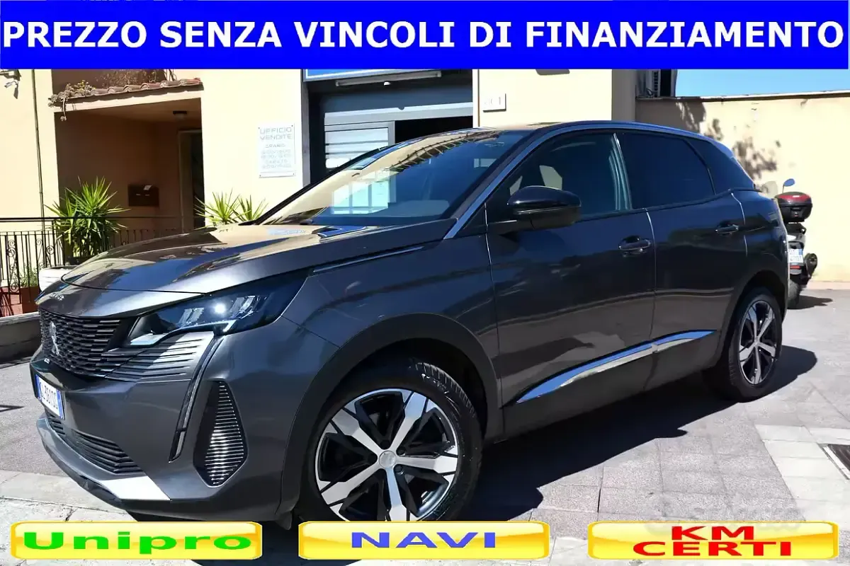Usata Peugeot 3008 Allure 131 CV (96 kW) 2022 Grigio SUV