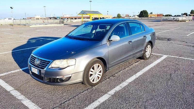 Usata 2001 VW Passat Highline Tre volumi | 1100 € (Super prezzo) - Immagine 1/4