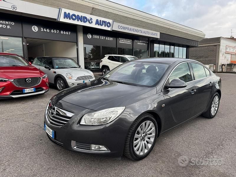 Usata Opel Insignia Cosmo 160 CV (117 kW) 2012 Grigio Berlina