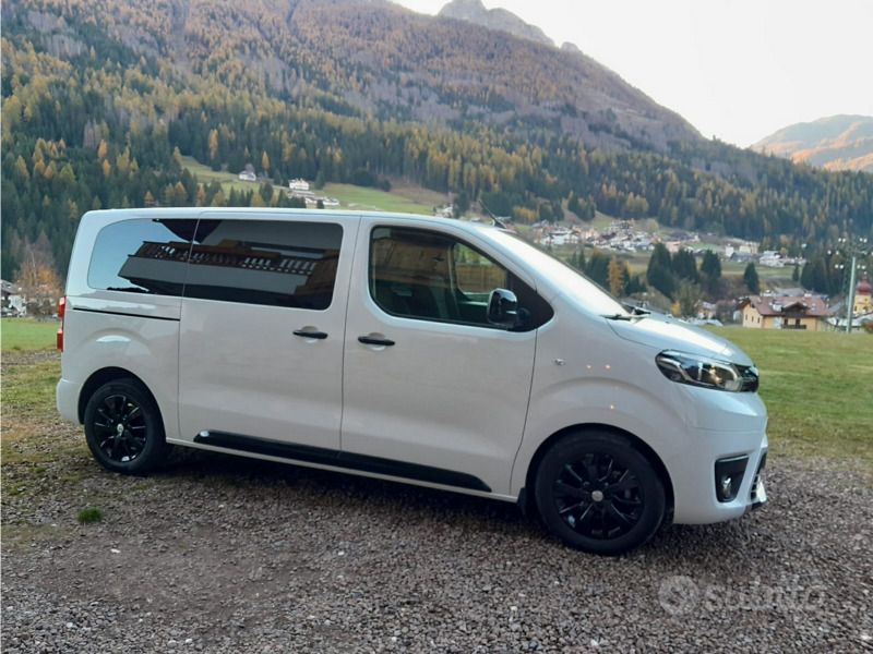 Usata 2022 Toyota Proace Edition Monovolume | 43.000 € - Immagine 1/4