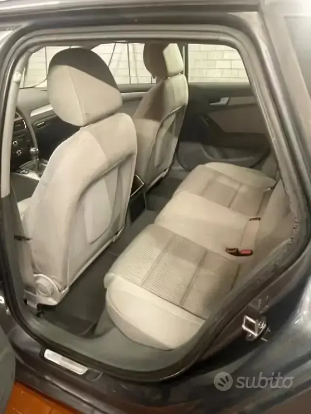 Usata Audi A4 Ambiente 177 CV (130 kW) 2012 Grigio Station wagon