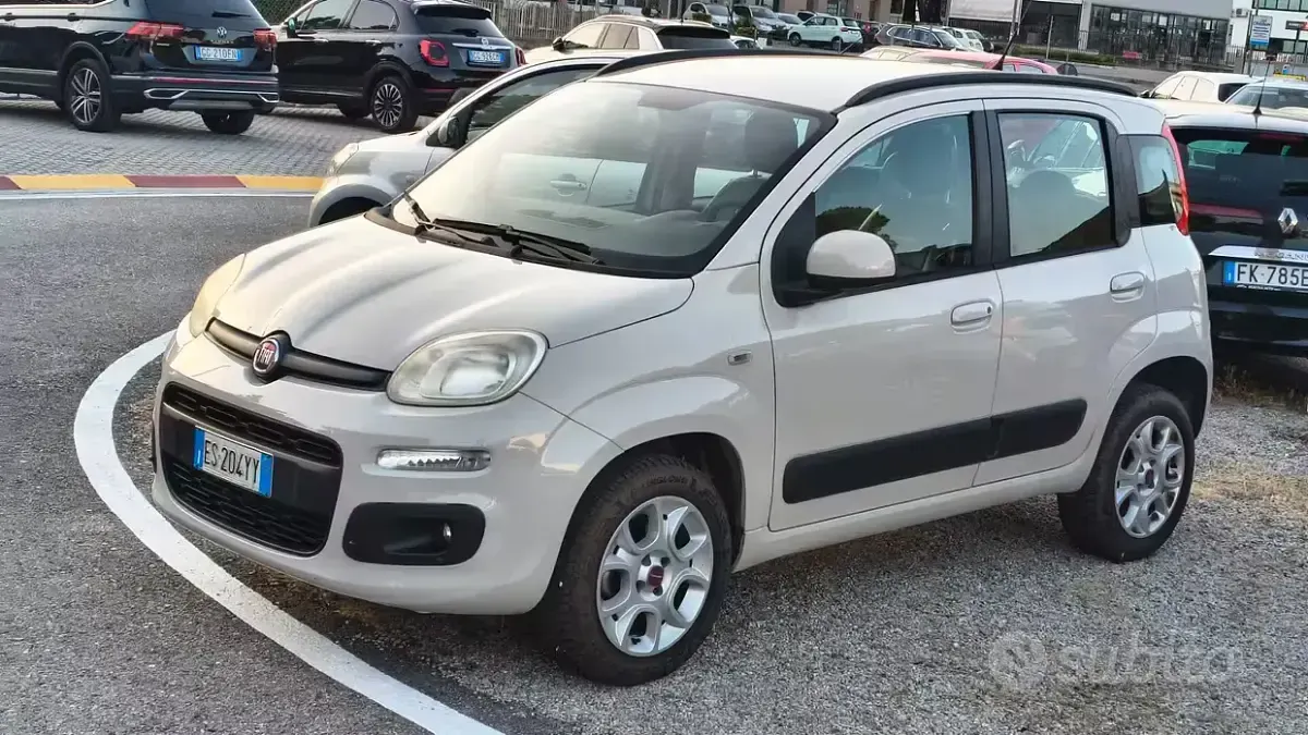 Usata Fiat Panda Lounge 69 CV (50 kW) 2013 Utilitaria
