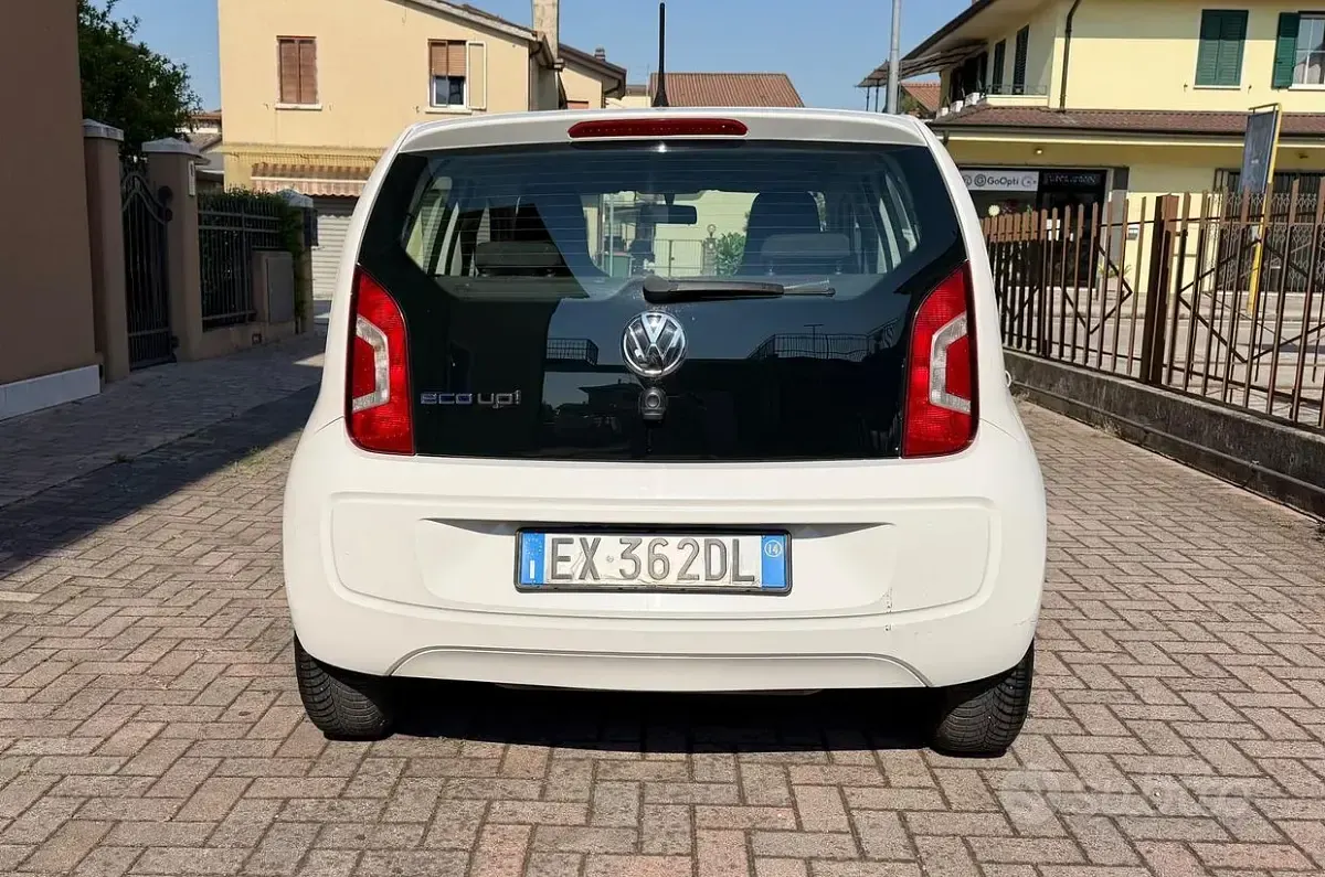 Usata VW up! 68 CV (50 kW) 2014 Bianco Utilitaria