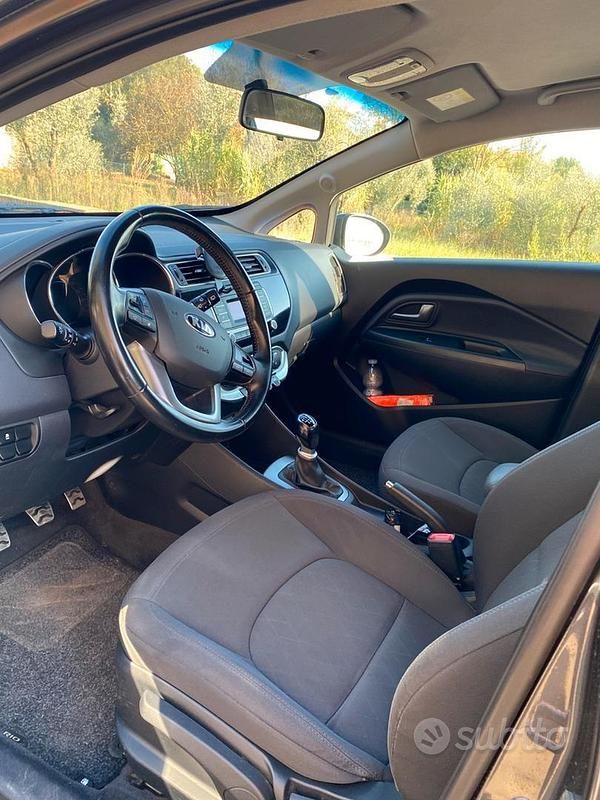 Usata Kia Rio 75 CV (55 kW) 2016 Berlina