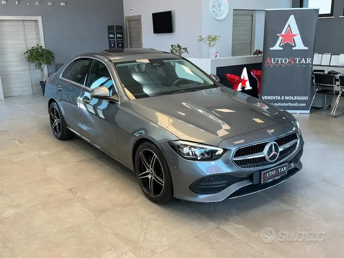 Usata Mercedes C220 200 CV (147 kW) 2022 Grigio Berlina