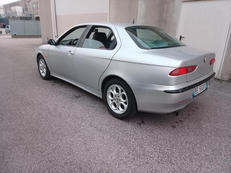 Usata Alfa Romeo 156 144 CV (105 kW) 1999 Grigio Berlina