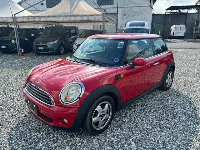 Usata Mini ONE 95 CV (69 kW) 2010 Rosso Utilitaria