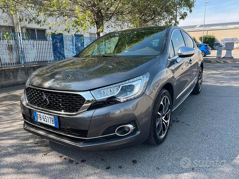 Usata DS Automobiles DS4 Crossback Sport Chic 120 CV (88 kW) 2015 Grigio SUV