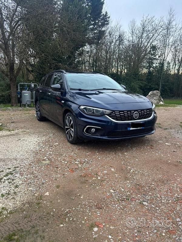 Usata Fiat Tipo Lounge 120 CV (88 kW) 2017 Station wagon