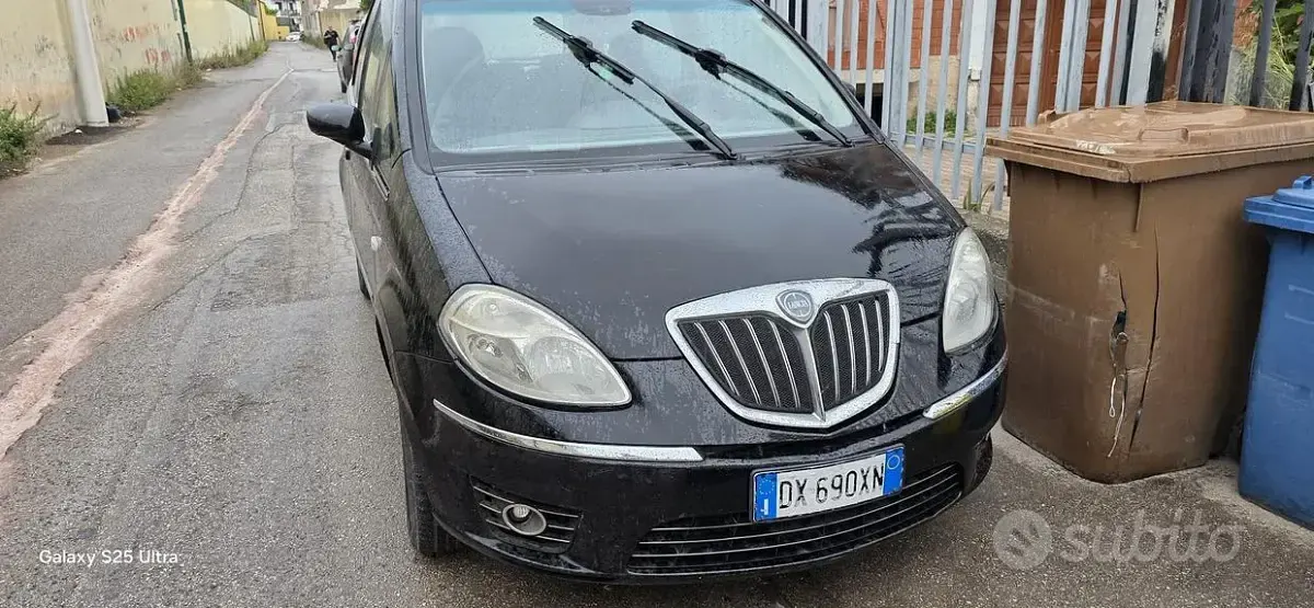 Usata Lancia Musa 90 CV (66 kW) 2009 Nero Monovolume