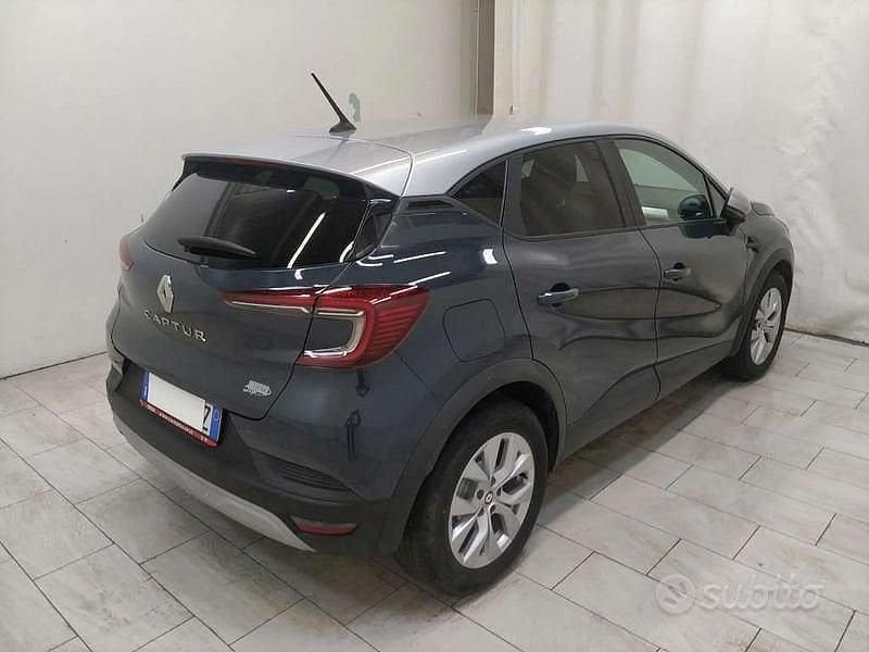 Usata Renault Captur Zen 100 CV (73 kW) 2021 Blu SUV