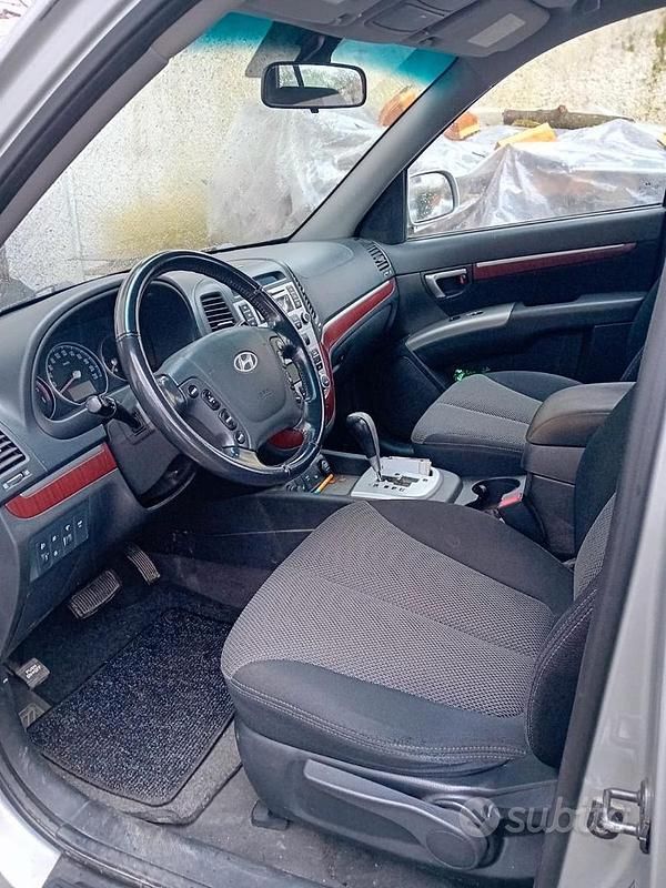 Usata Hyundai Santa Fe 197 CV (144 kW) 2010 Grigio SUV