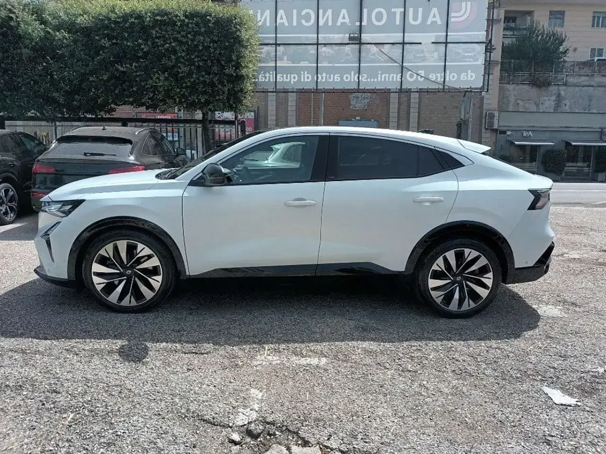 Usata Renault Rafale Techno 131 CV (96 kW) 2025 Bianco SUV